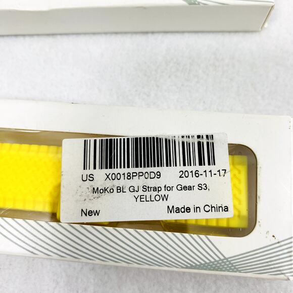 Two MOKO BL GJ Silicone Watch Strap Bands for Samsung Gear S3 Gray & Yellow  New - Picture 7 of 9